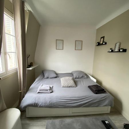 Appartement Vue Tour Eiffel Ligne 14 A Cote De Paris Gentilly Eksteriør bilde