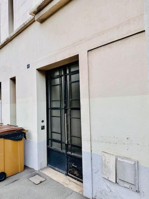 Appartement Vue Tour Eiffel Ligne 14 A Cote De Paris Gentilly Eksteriør bilde