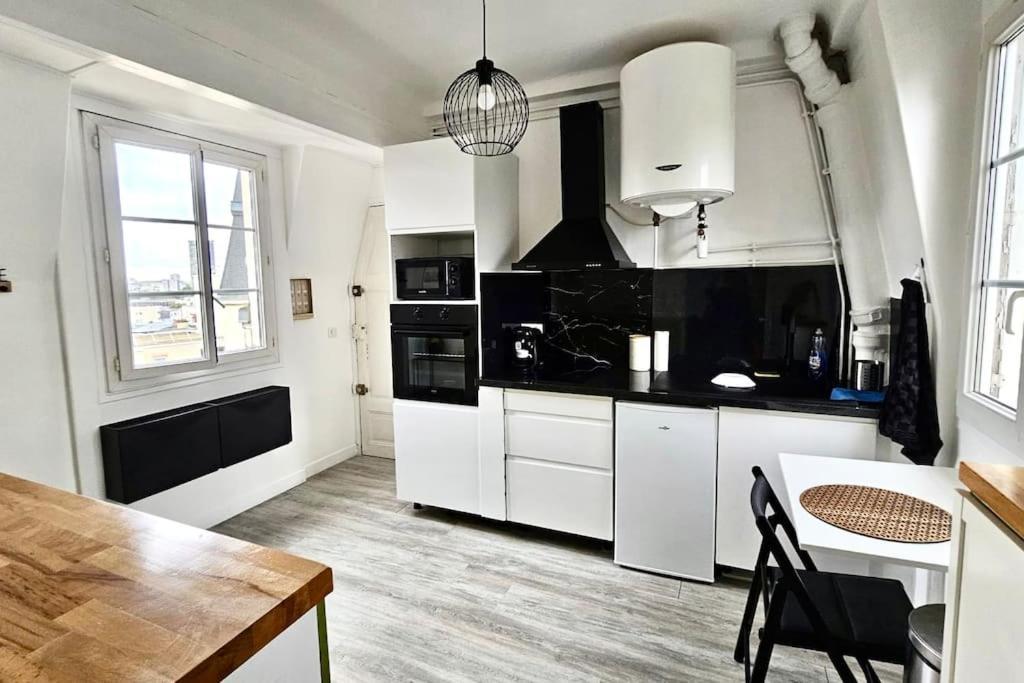 Appartement Vue Tour Eiffel Ligne 14 A Cote De Paris Gentilly Eksteriør bilde