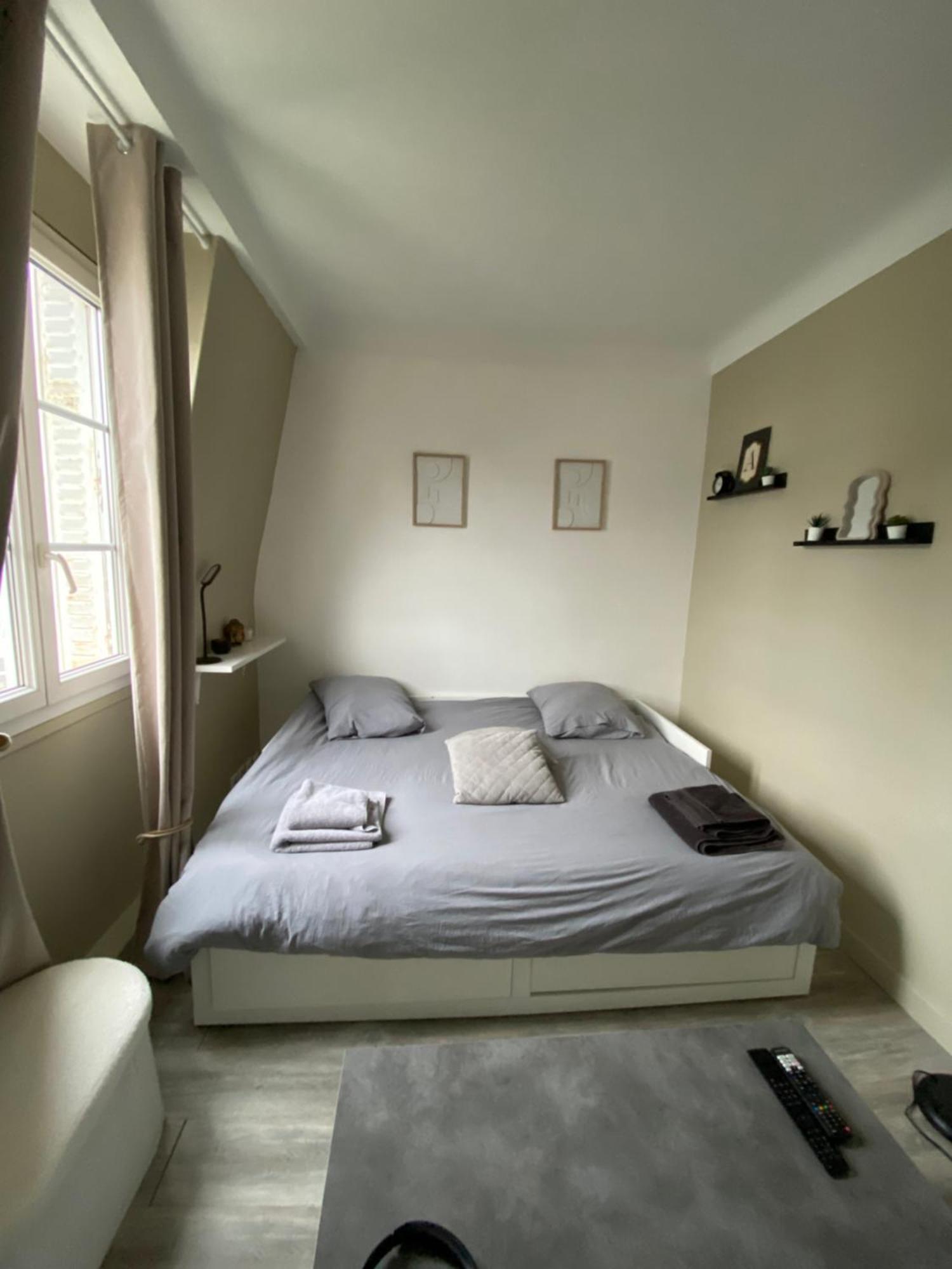 Appartement Vue Tour Eiffel Ligne 14 A Cote De Paris Gentilly Eksteriør bilde